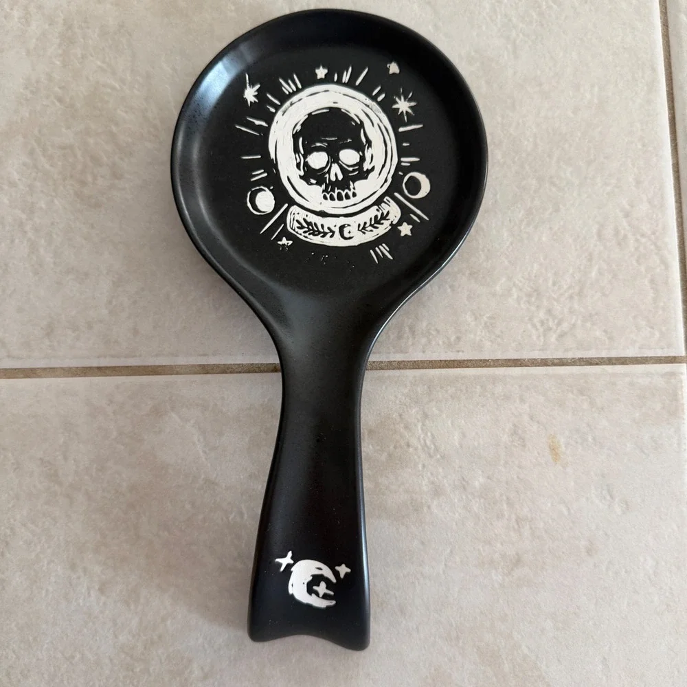 Primo Design Skull Crystal Ball Utensil Holder‎ and Spoon Rest Set Matte Black